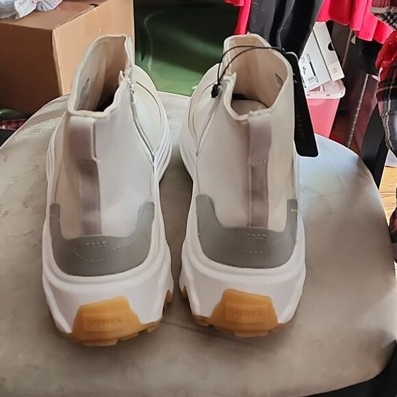 Women's Sorel Acadia NWT Size 12 - Picture 4 of 9